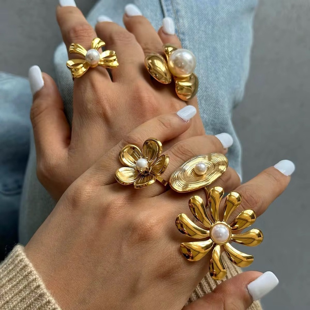 18K Gold Plated Adjustable Flower Ring